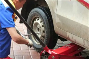 富拉尔基附近拖车24小时服务热线电话