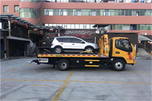 富拉尔基附近汽车拖车电话